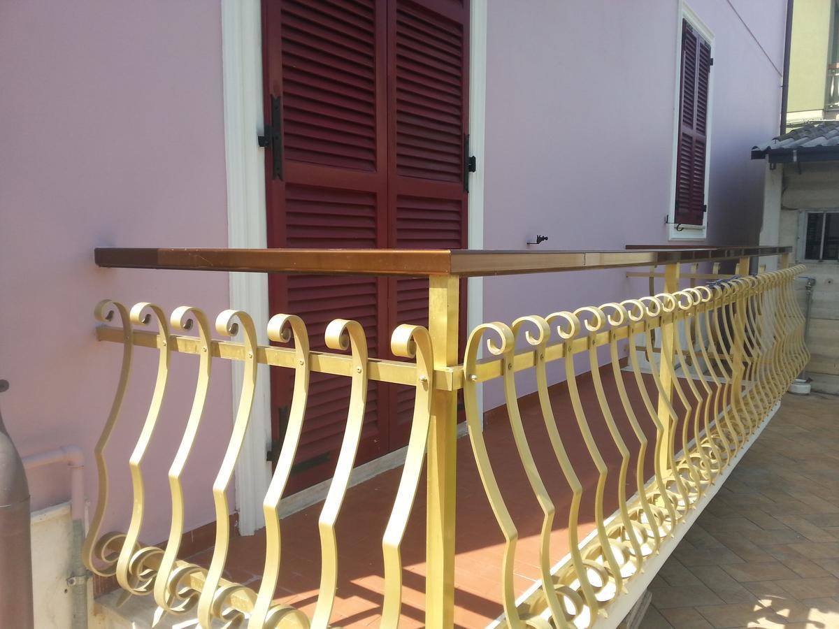 B&B Civico22 Civitanova Marche Exterior foto